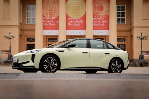 �1762667 �������(a): ����������:5472x3647